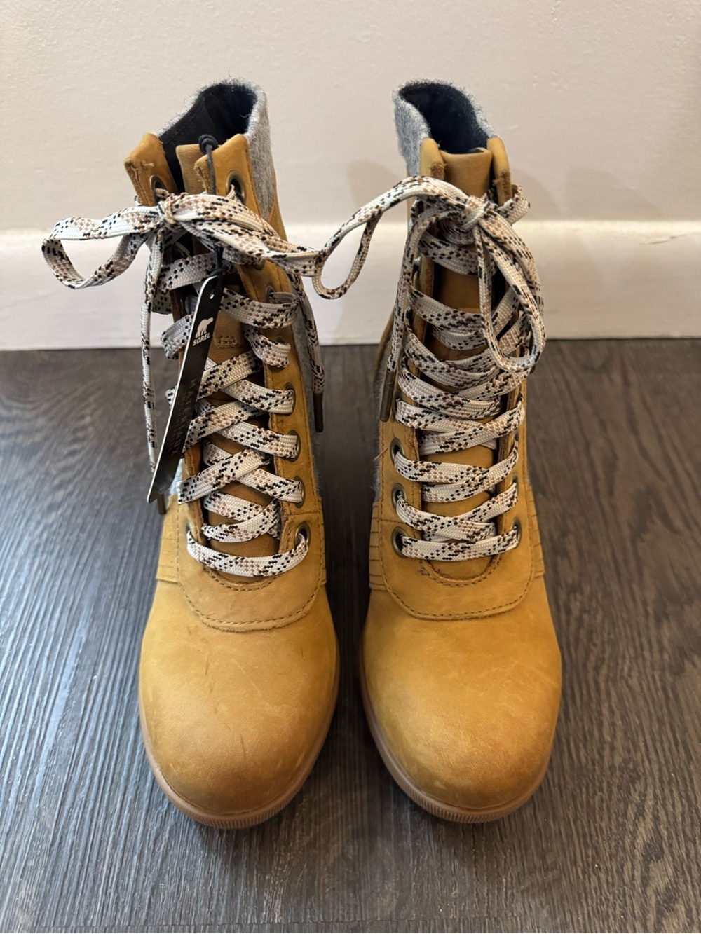 Sorel Women's Tan Wedge Boots